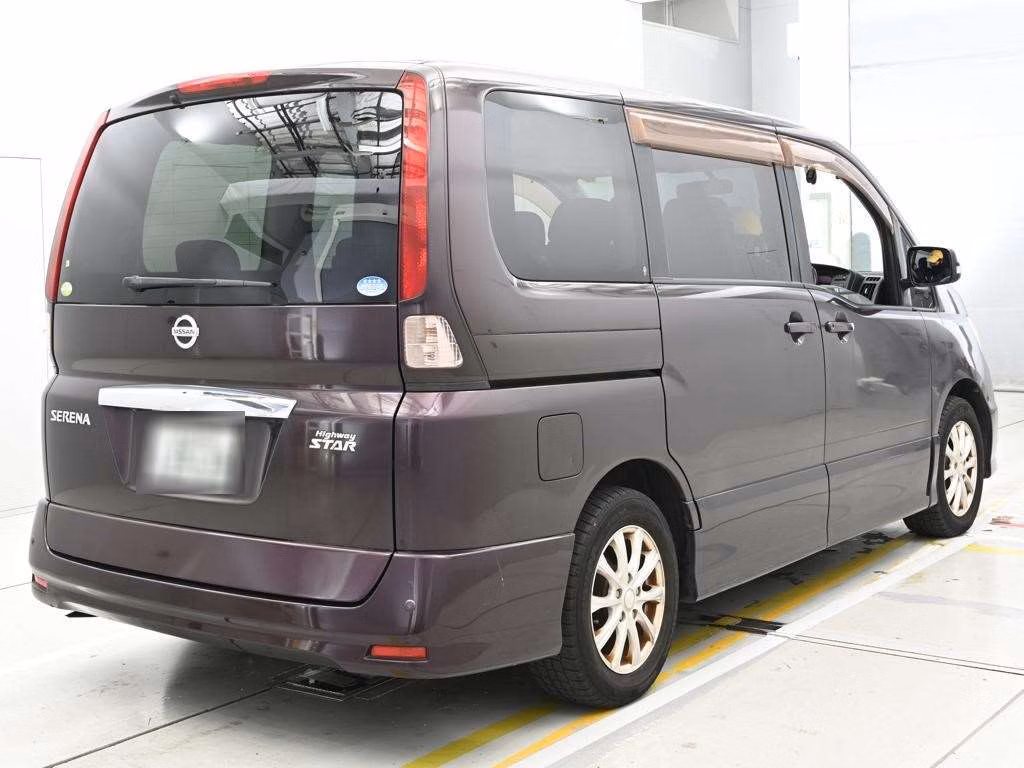 NISSAN SERENA