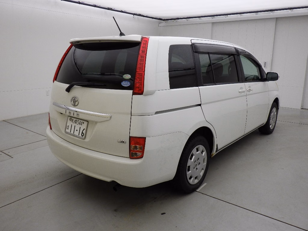 TOYOTA ISIS