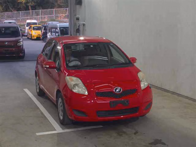 TOYOTA VITZ