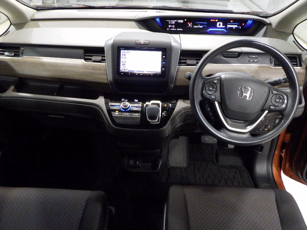 HONDA FREED+