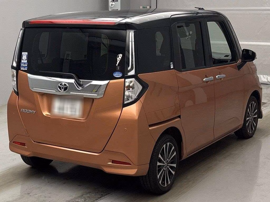 TOYOTA ROOMY
