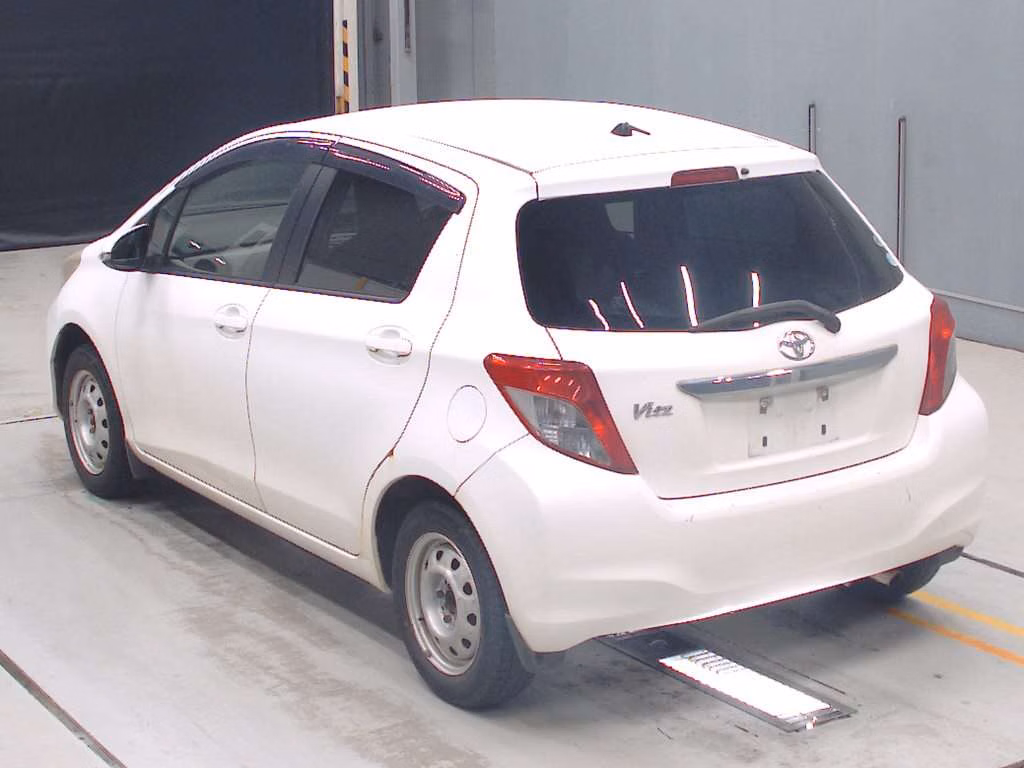 TOYOTA VITZ