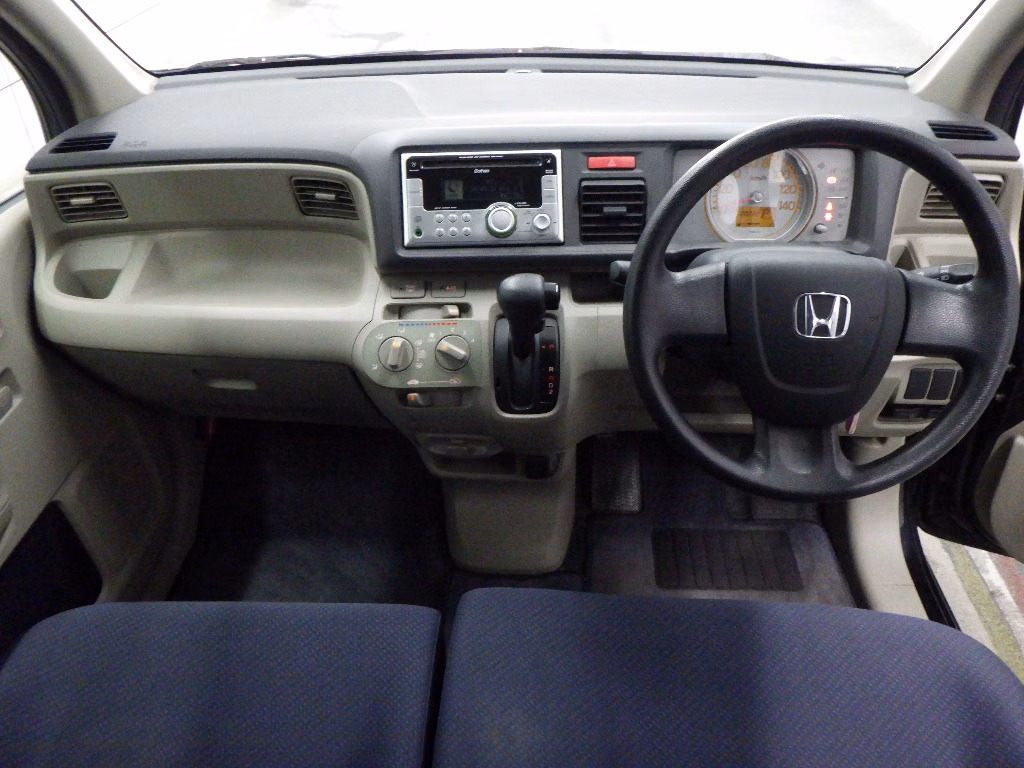 HONDA LIFE