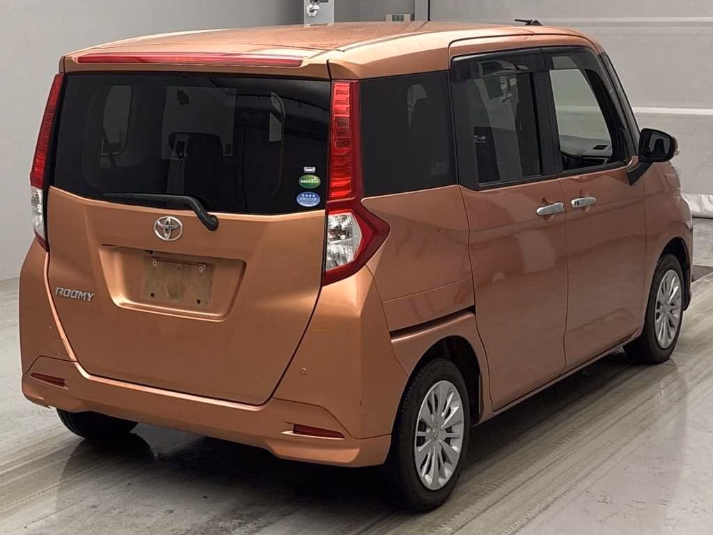 TOYOTA ROOMY