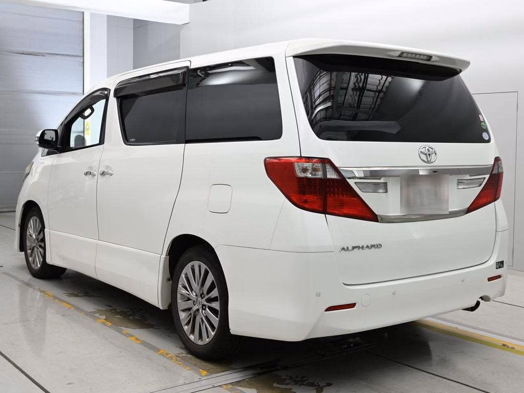 TOYOTA ALPHARD