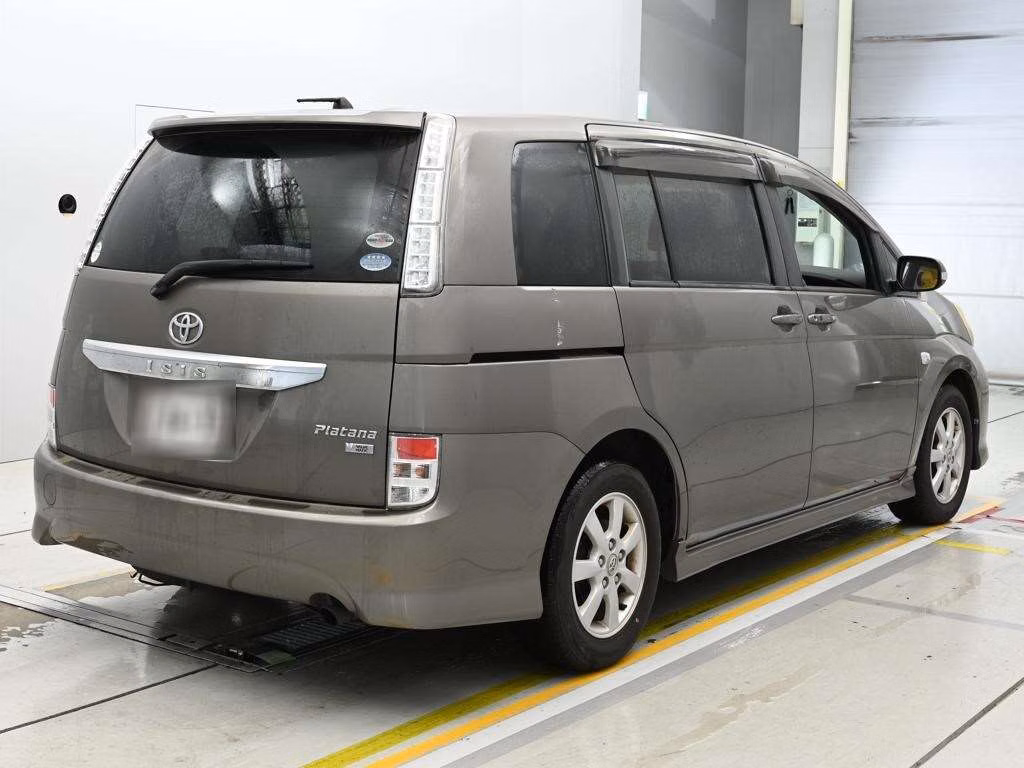 TOYOTA ISIS