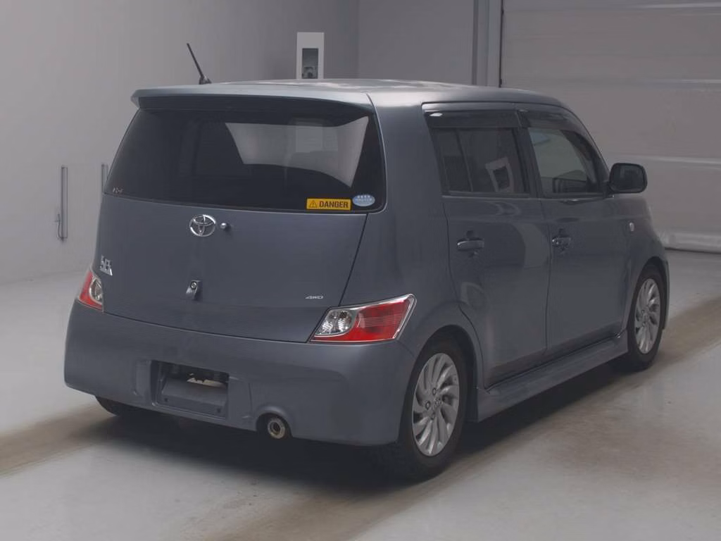 TOYOTA BB