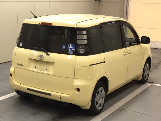 TOYOTA SIENTA