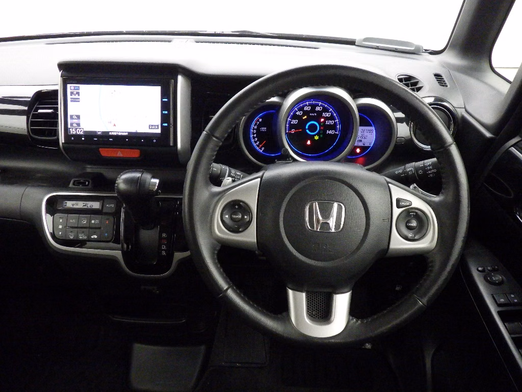 HONDA N-BOX+