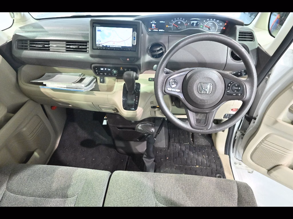 HONDA N-BOX