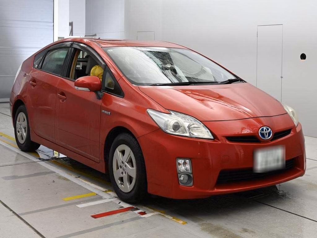 TOYOTA PRIUS