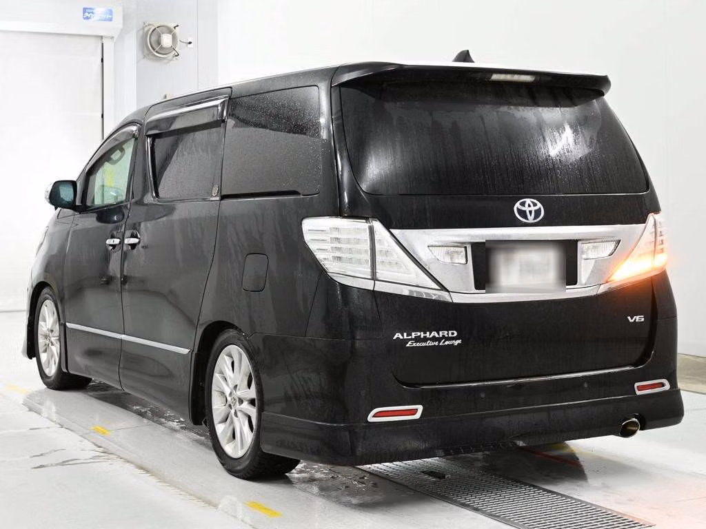 TOYOTA ALPHARD