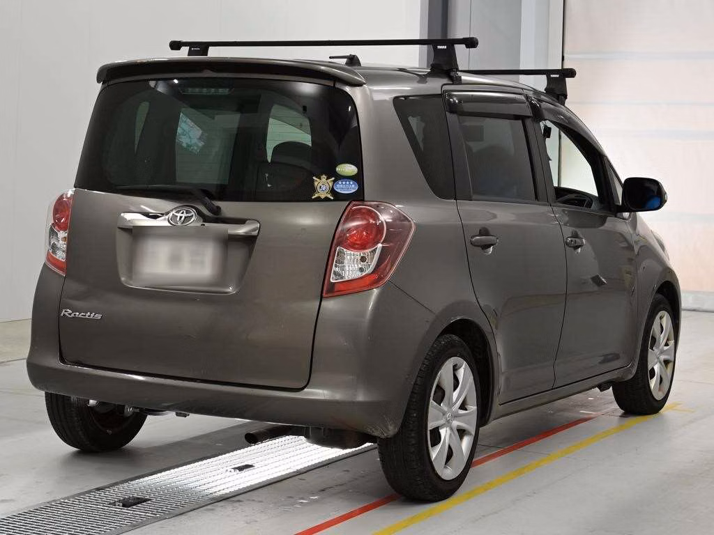 TOYOTA RACTIS