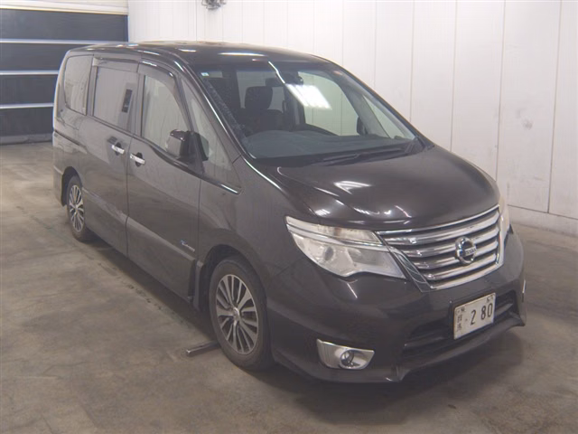 NISSAN SERENA