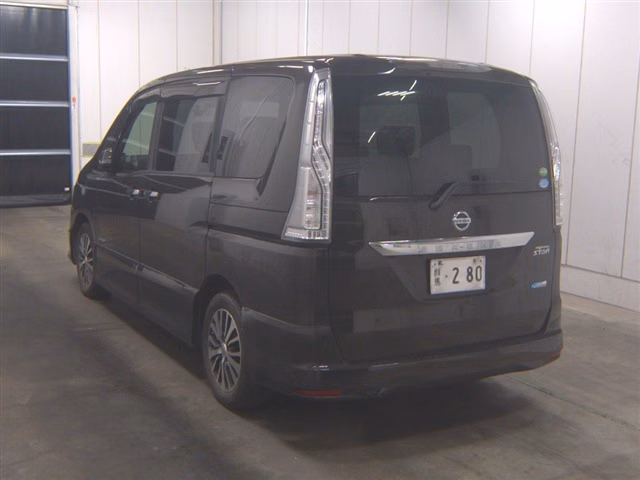 NISSAN SERENA