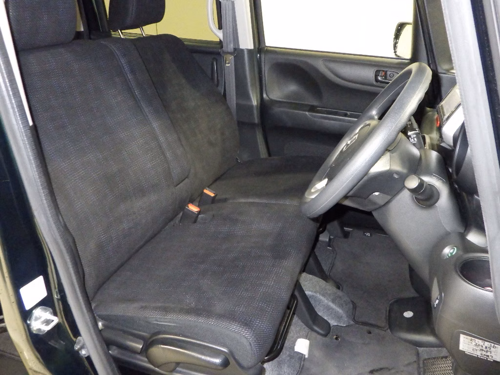 HONDA N-BOX+