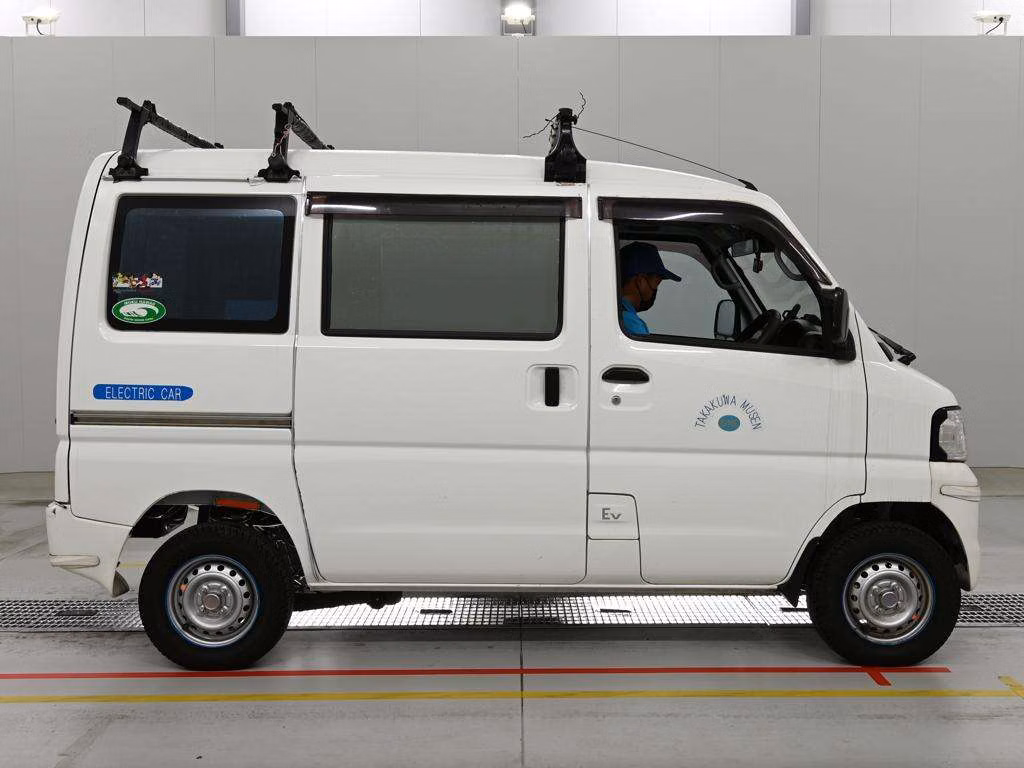 MITSUBISHI MINICAB MIEV