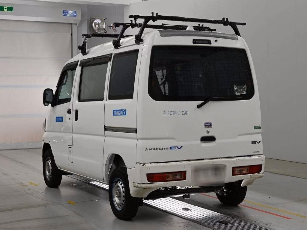 MITSUBISHI MINICAB MIEV
