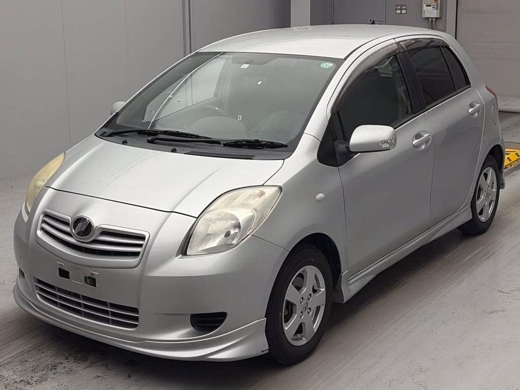 TOYOTA VITZ