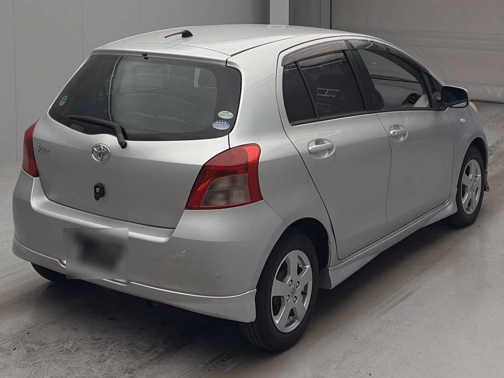TOYOTA VITZ