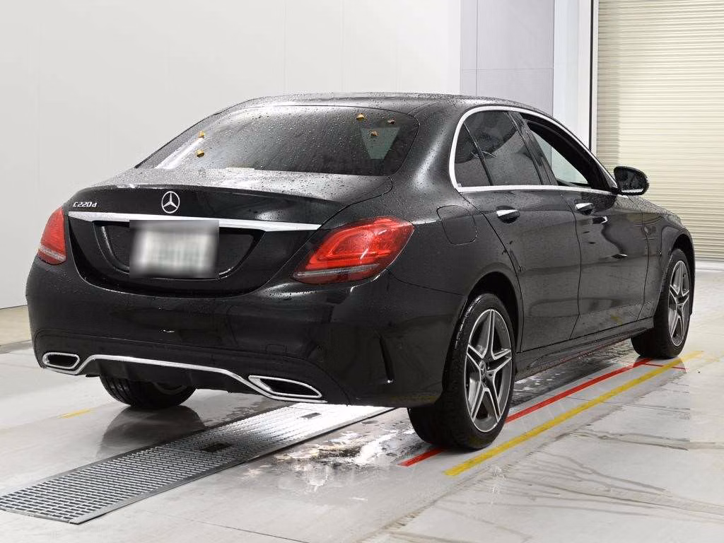MERCEDES-BENZ C-CLASS