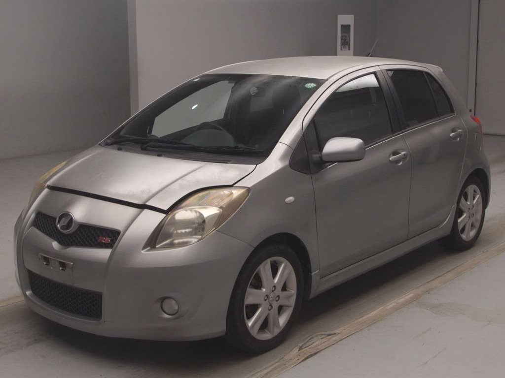 TOYOTA VITZ