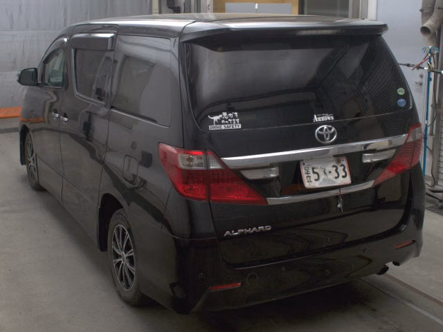 TOYOTA ALPHARD