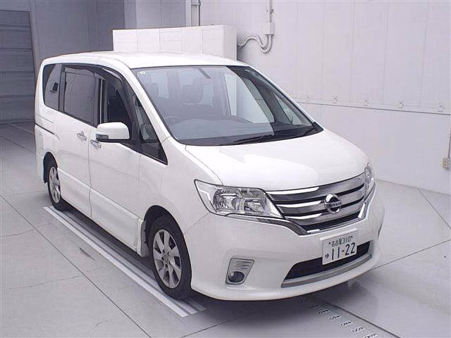 NISSAN SERENA