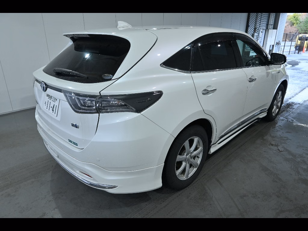 TOYOTA HARRIER