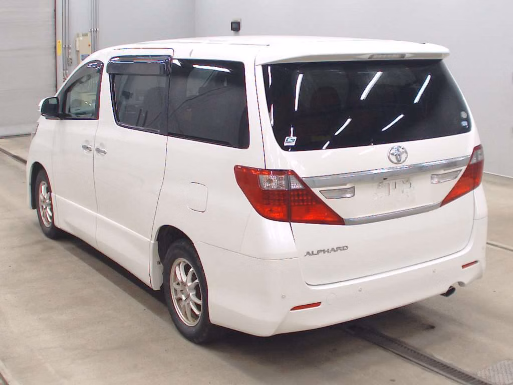 TOYOTA ALPHARD