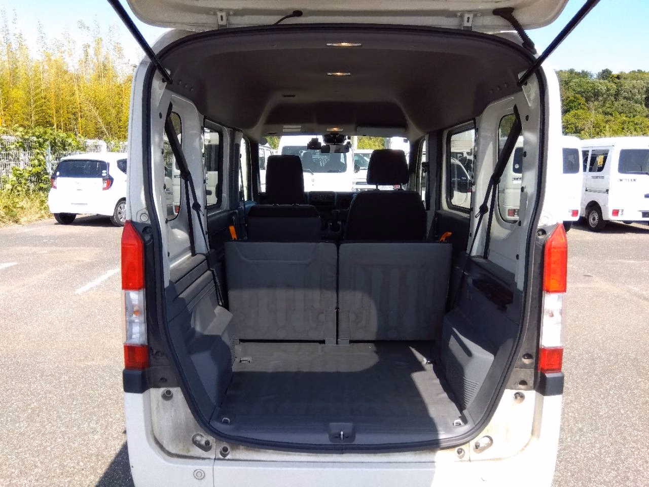 HONDA N-VAN