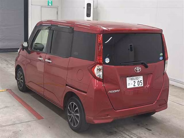 TOYOTA ROOMY