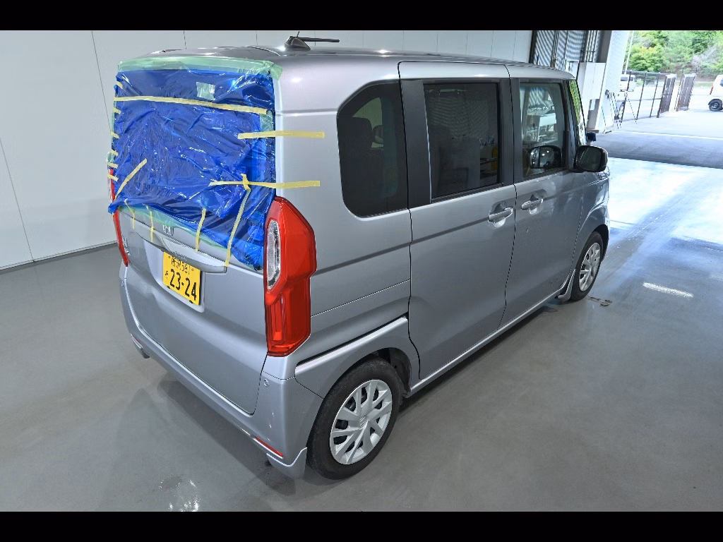 HONDA N-BOX