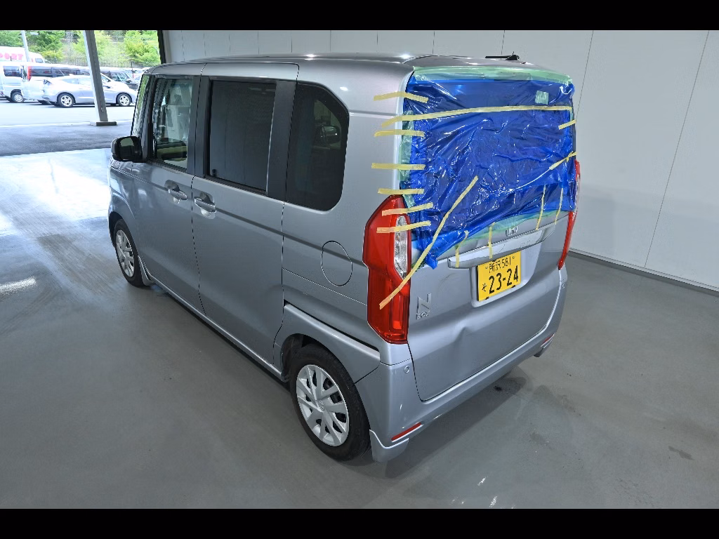 HONDA N-BOX