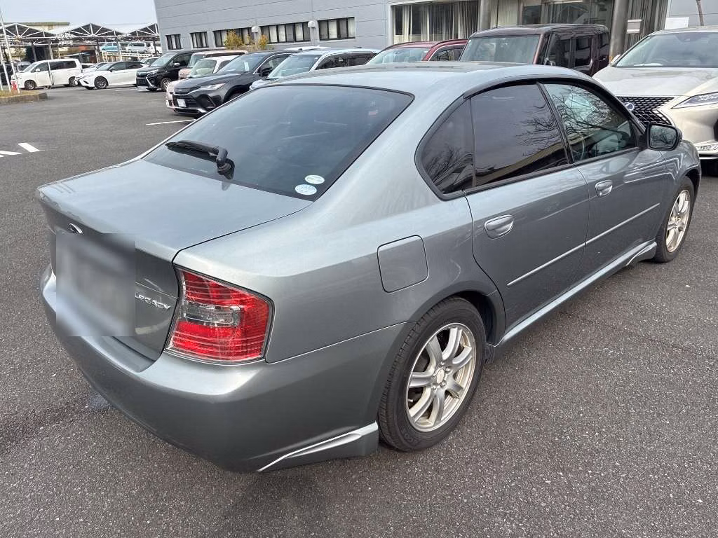 SUBARU LEGACY B4