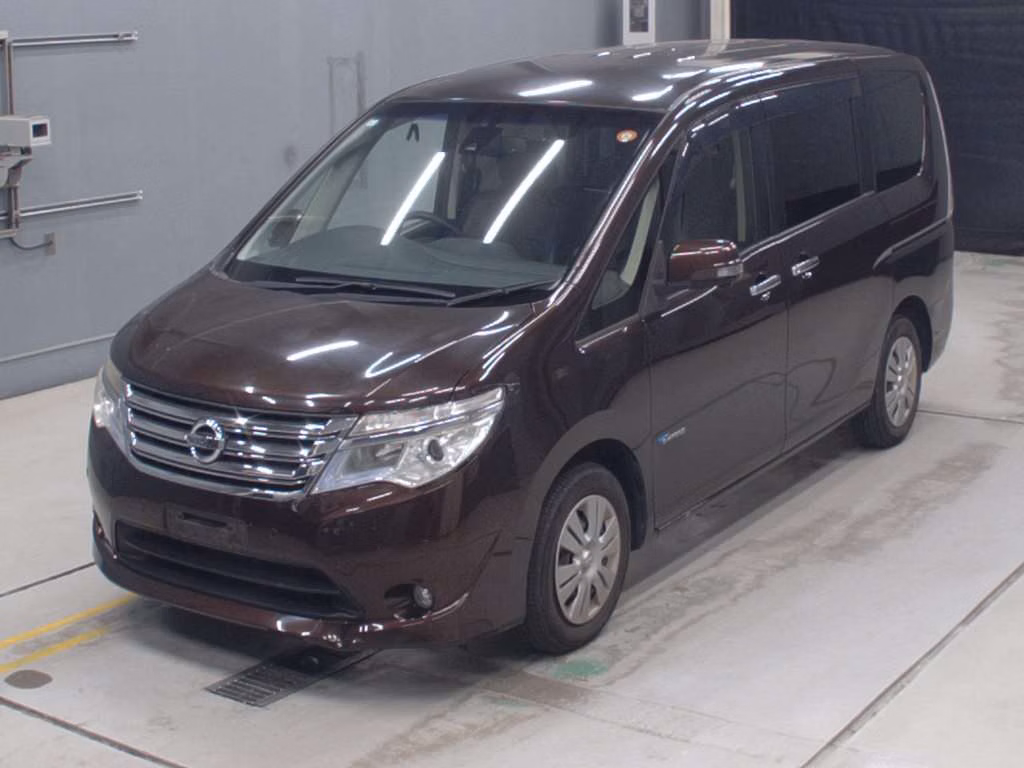 NISSAN SERENA