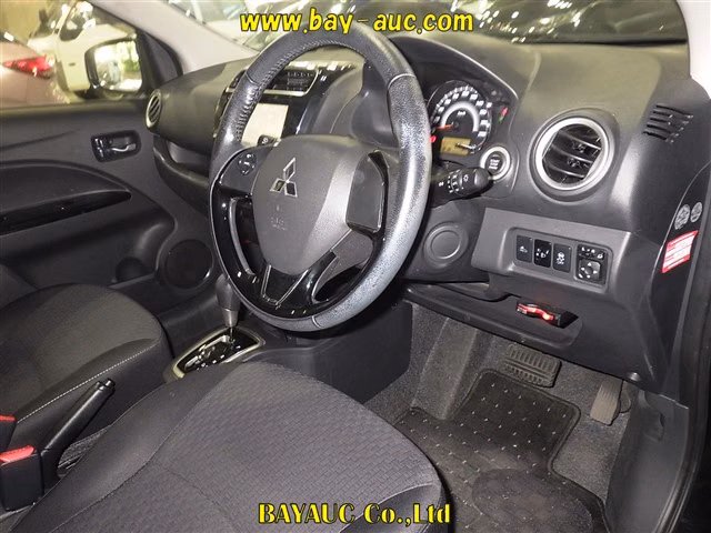 MITSUBISHI MIRAGE