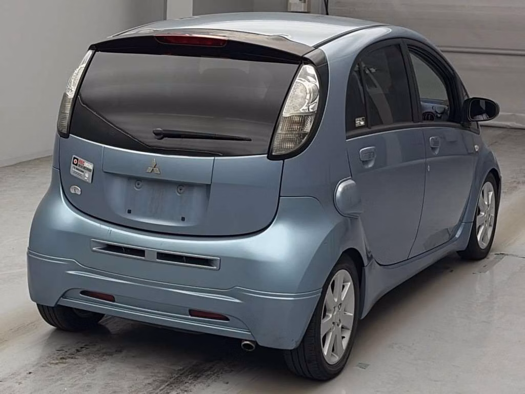 MITSUBISHI I