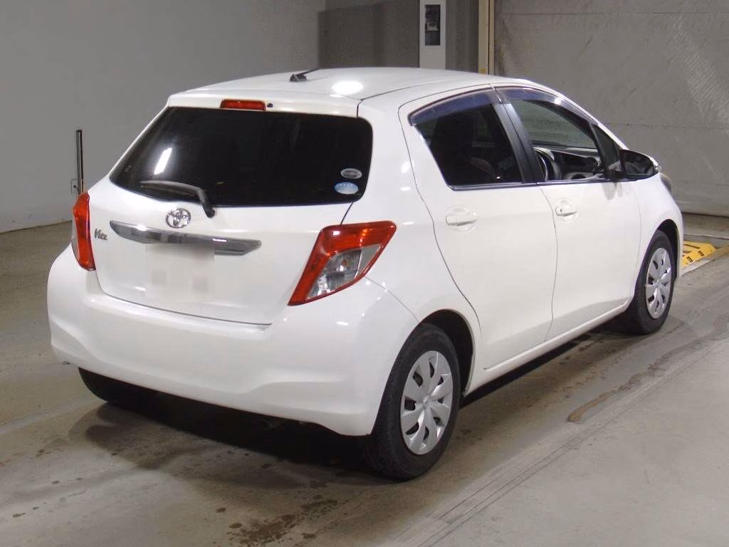 TOYOTA VITZ