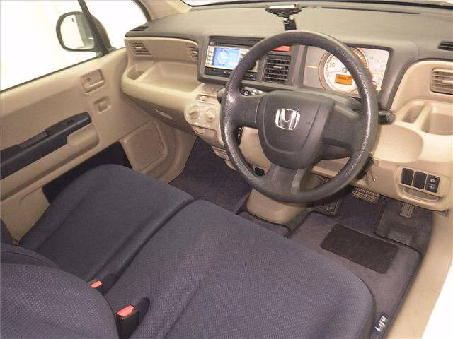 HONDA LIFE