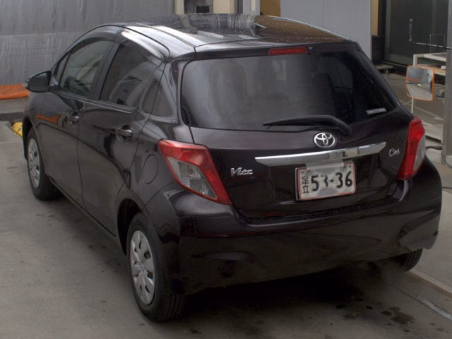TOYOTA VITZ