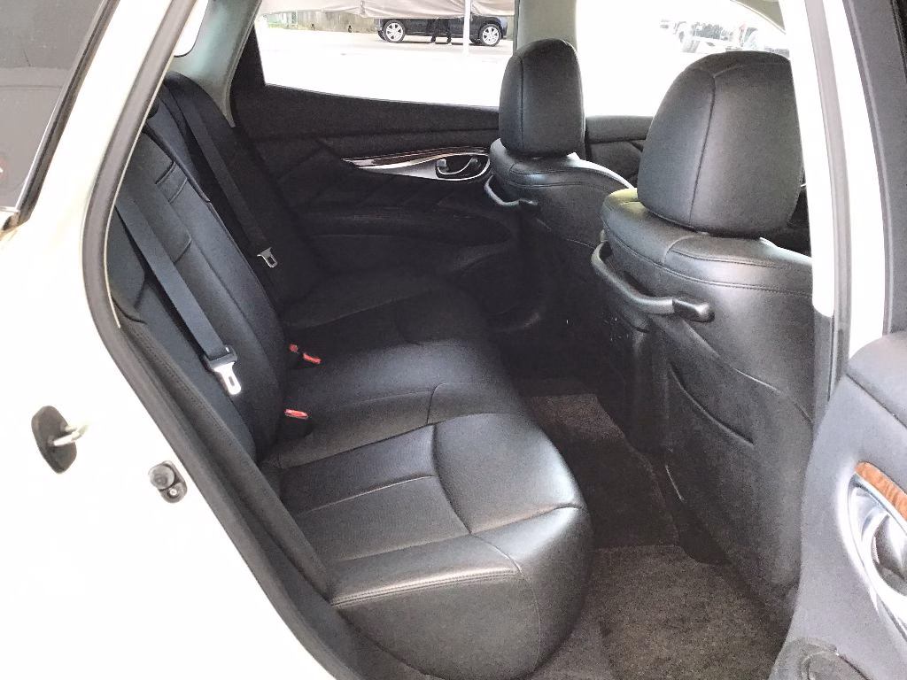 NISSAN FUGA