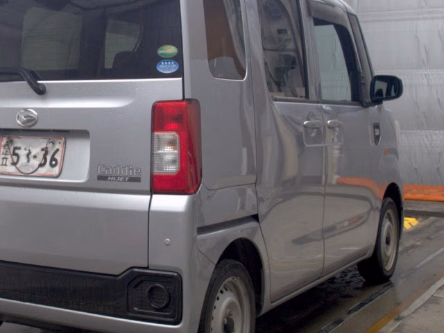 DAIHATSU HIJET CADDIE