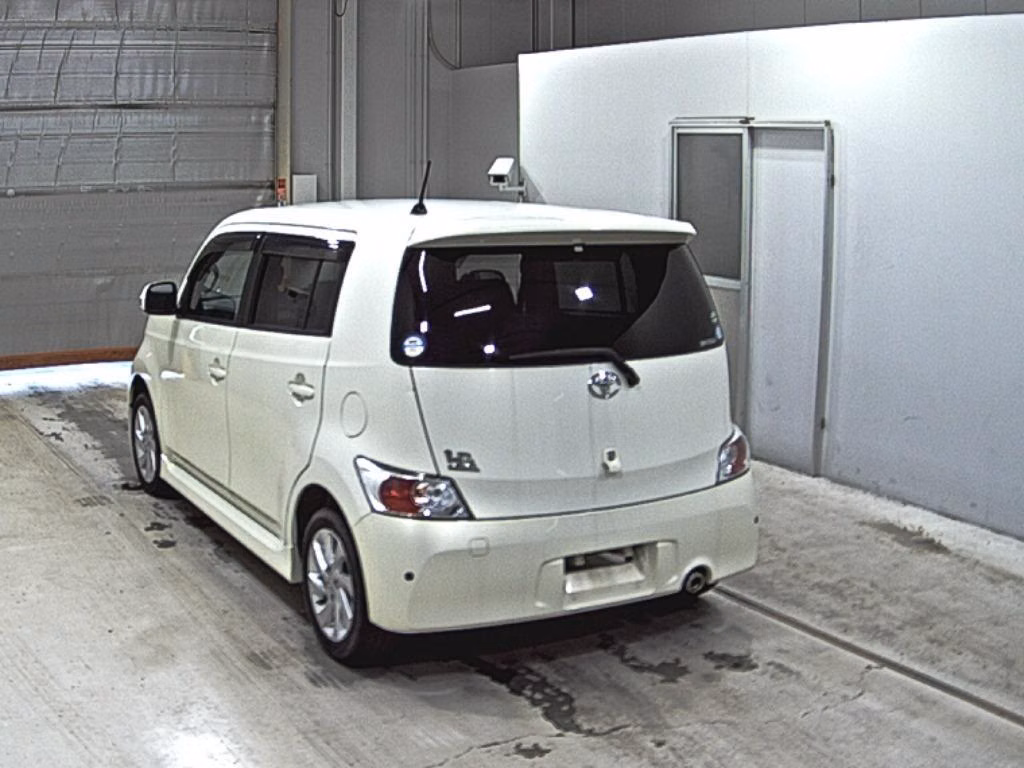 TOYOTA BB