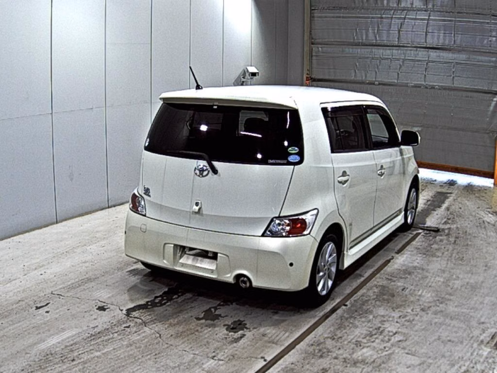 TOYOTA BB