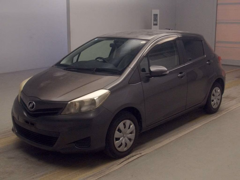 TOYOTA VITZ