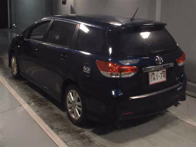 TOYOTA WISH