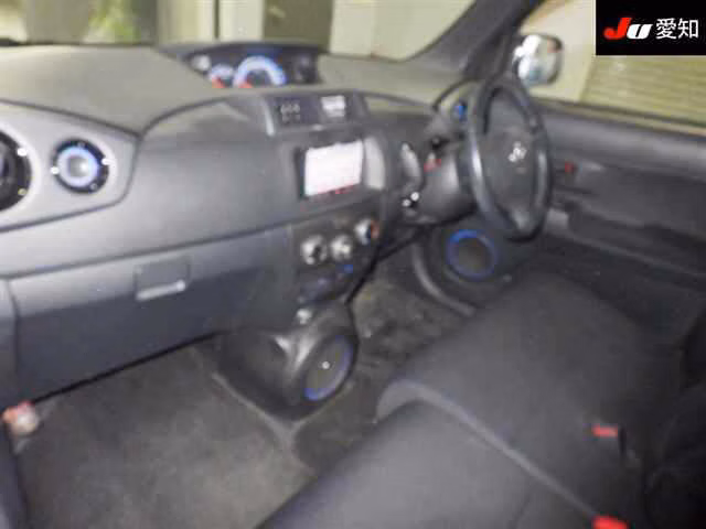 TOYOTA BB
