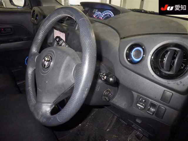 TOYOTA BB