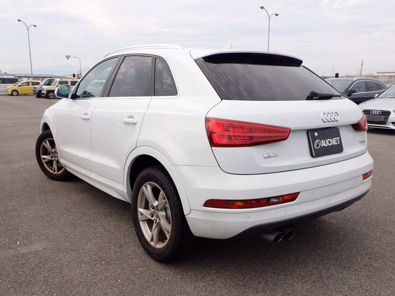 AUDI Q3